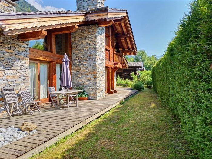 Chalet Spacieux à Chamonix pour 9 Vue Panoramique Mont-Blanc Jardin & Parking