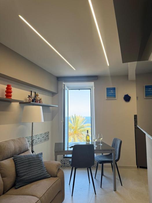 Una Finestra sul Mare