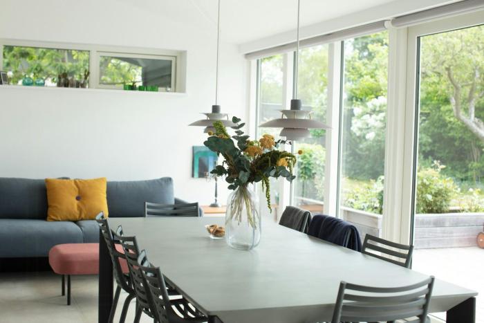 Calm In Modern House Near Water