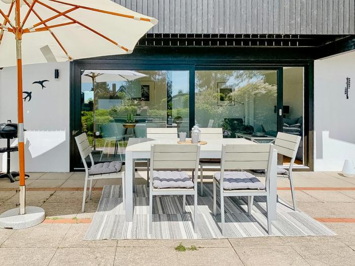 Baltic Retreat Thatched Roof Minutes From Sea