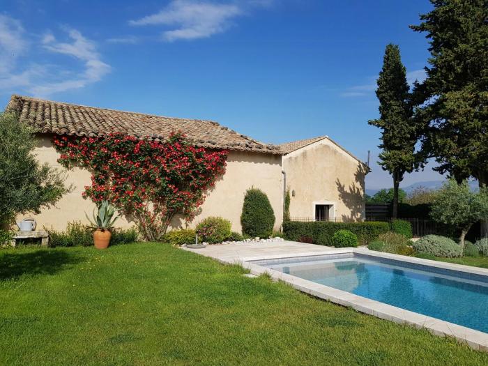 Provencal Farmhouse With Mont Ventoux Views