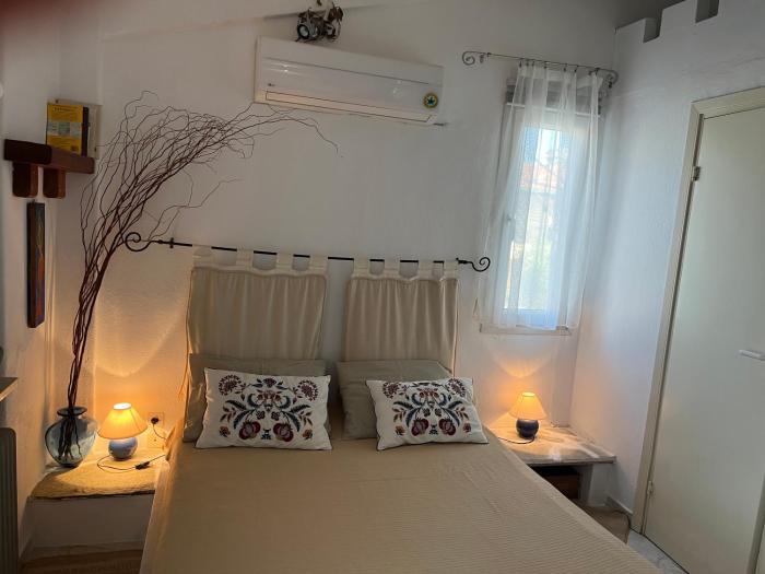 Pefkoxori Maisonette 250m from the sea with garden and parking