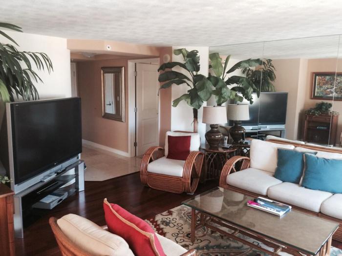 Windsor Waikiki Condo Diamond Head View