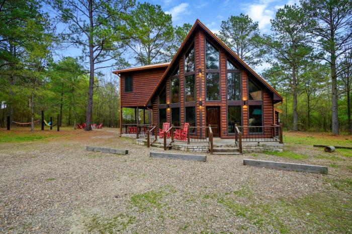 Sugar Mama - great location sleeps 10 hammocks