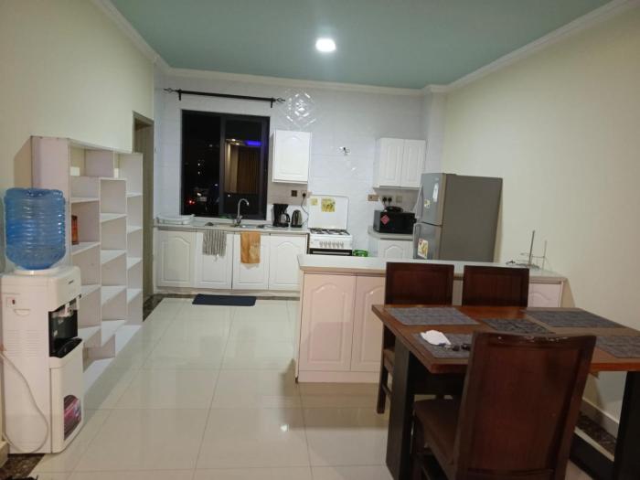 smart elegant three bedroom apartment with swimming pool fully equipped gym child play area proximity to shopping malls and great breathtaking views