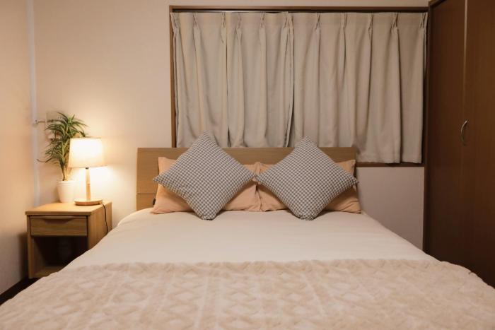 Kishinosato Japanese Entire House with T a t ami Tea &Room 3 Bedrooms for 7 &Near Public Transport &Direct to Airport and Namba &Quiet Residential Area