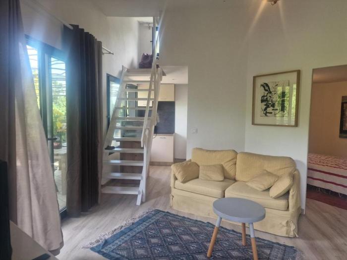 Atypical architect-designed house