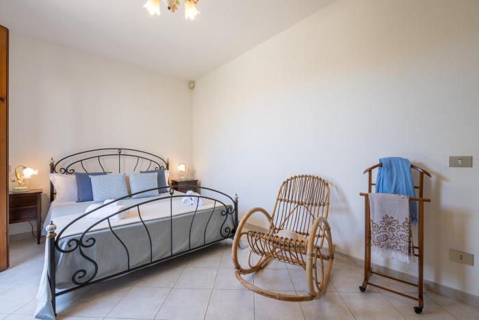 Casa Polina - indipendente con giardino a 15 minuti dal mare