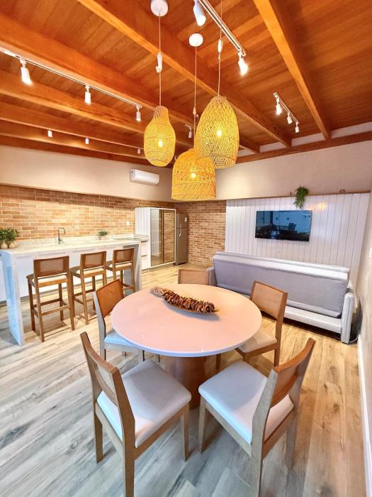 Apê Bossa Nova · Apê Bossa Nova|200m do mar|Espaço Gourmet|2churras