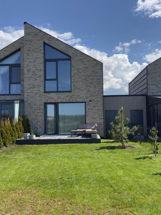 2-Bedroom Balinese-Style Apartment