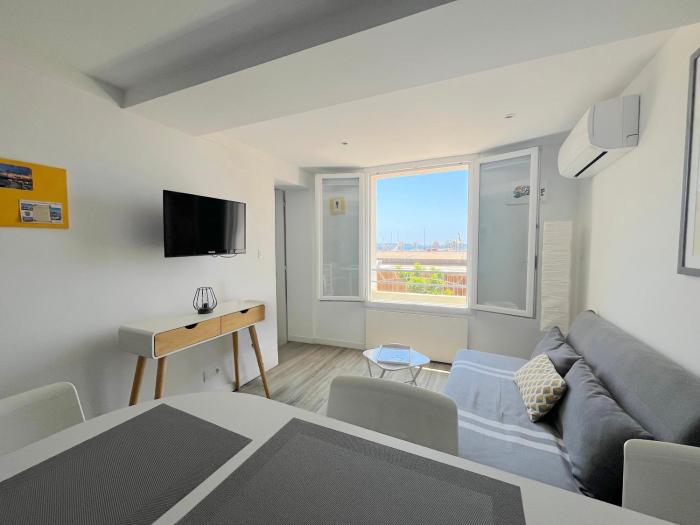 Appartement neuf - Vue Port - Clim - À pied de tout