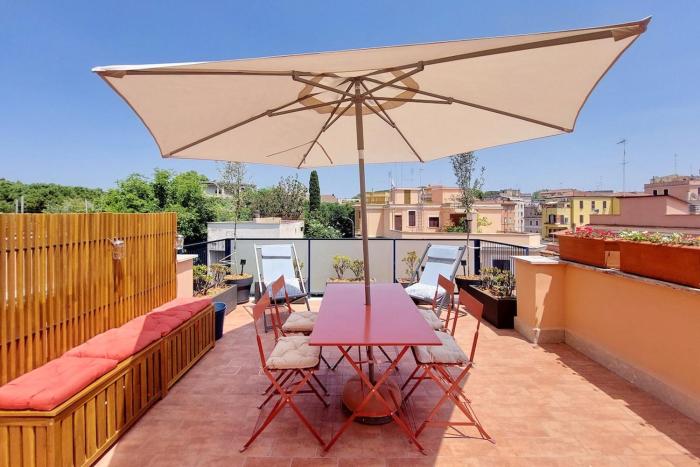 Caracalla Charming Terrace Loft