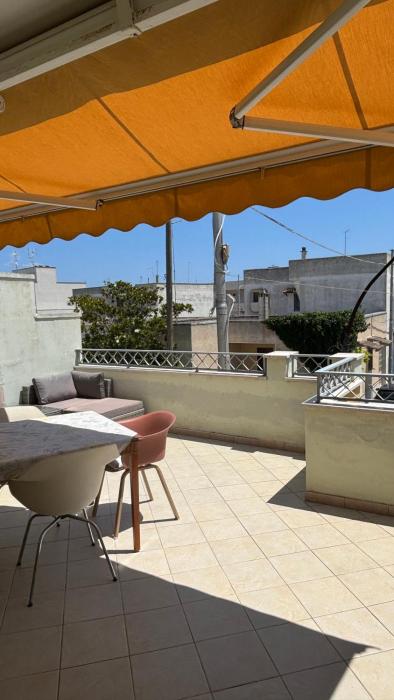 Casa vacanze Torre dell Orso Piazza 100m dal mare