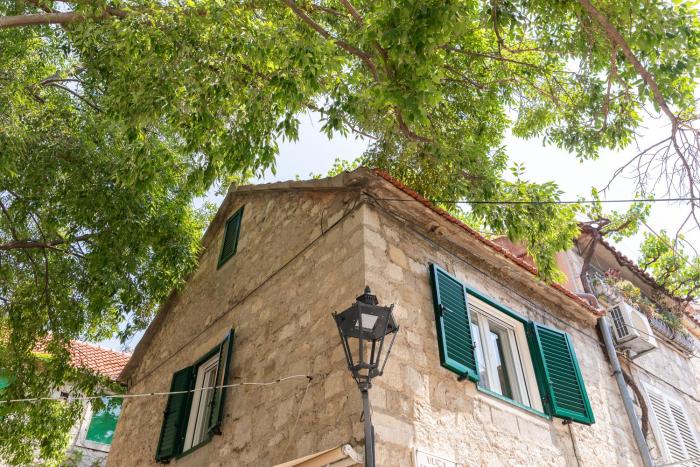 La Perla - Downtown House