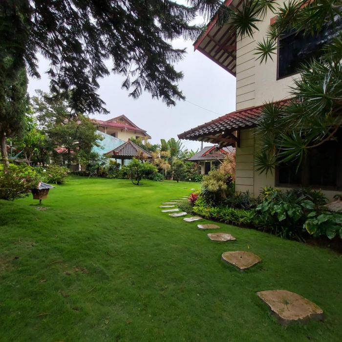 Villa Kusuma 14, Large Garden & Karaoke in Batu City