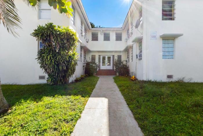 Brickell Stay: Near Beach Downtown Pet-Friendly