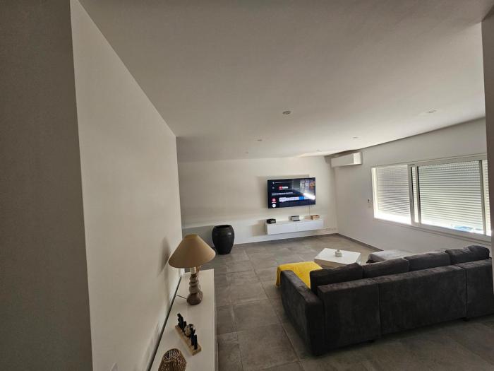 Entire place, fully air-conditioned