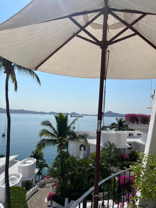 Depto familiar con vista al mar en Playasol Manzanillo