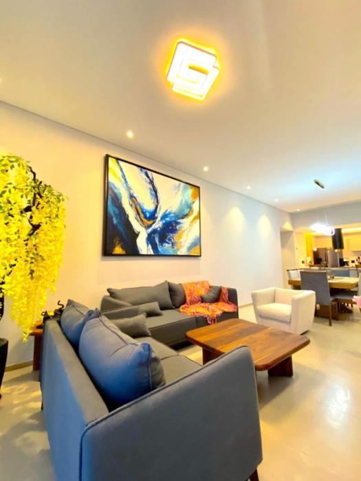 luxury apartment & great view good neighbour hood