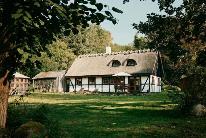 Peaceful Forest Idyll In Timber House For Families