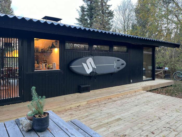 Birdsong And The Sound Of Waves At Reersø