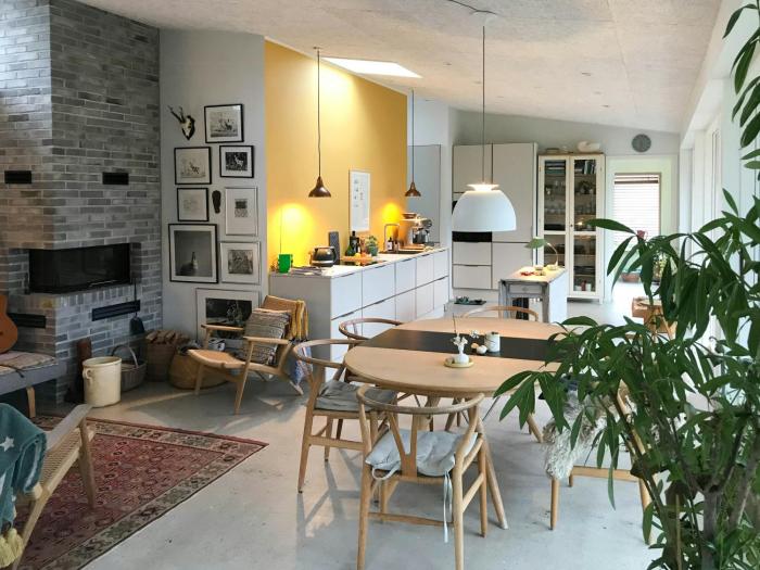 Architect-Designed Wooden House Near Beach