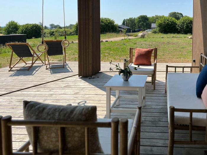 Elegant Minimalism In Cottage Near Vejle Fjord