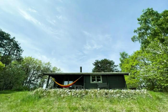 Log House With A View Near Korshage