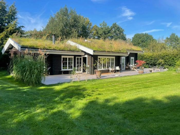 Log Cabin Near Rørvig With Garden Shelter