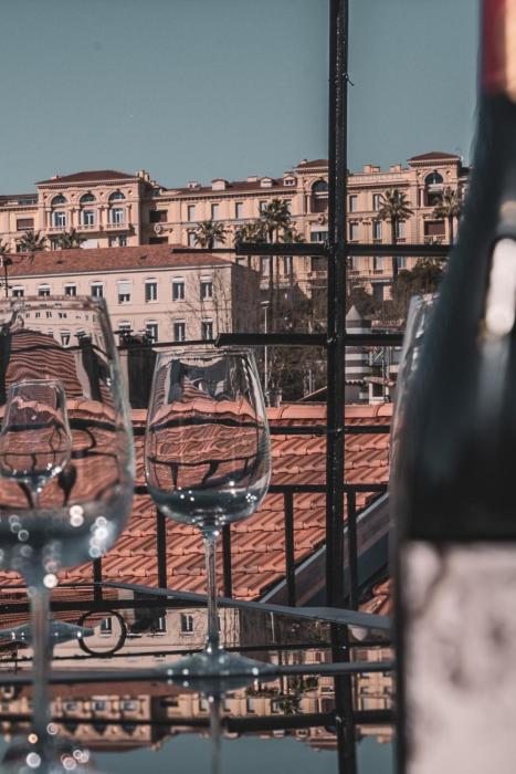 Lux PH Gem 3BR 200m palais and beach