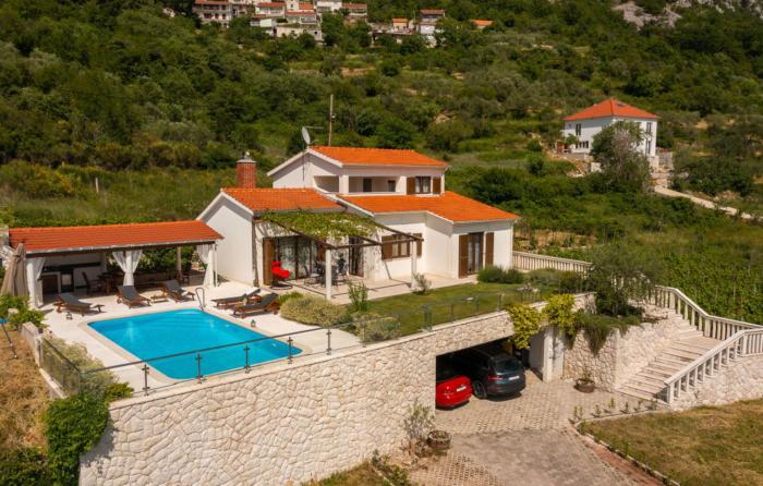 Villa Filomena - Omis by Villas Guide