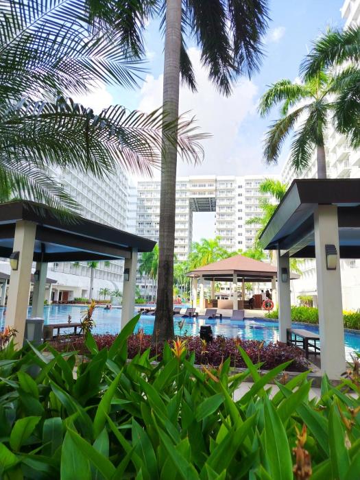 Shell Residences MOA 2 beds by Dads