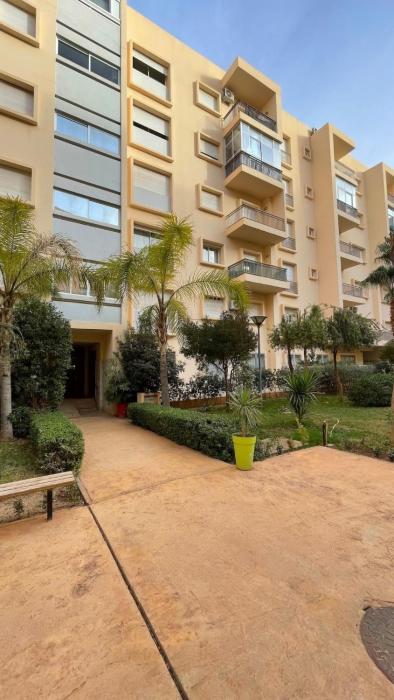 Appartement moderne équipé, situé au centre de Oujda