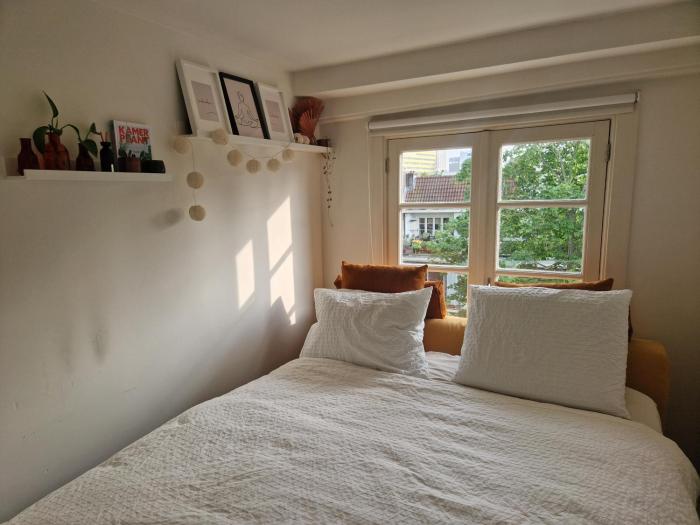 Modern and cozy, top location