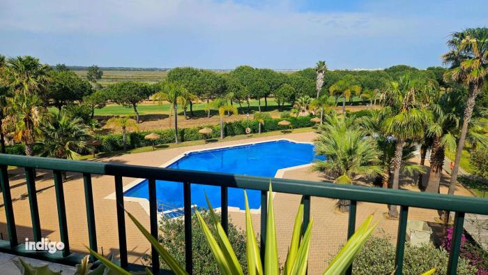 DAR01 Pool View Prado Golf