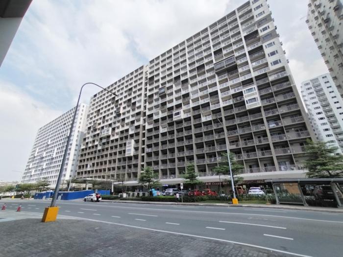2 Bedrooms with balcony 10 minutes to Moa &near Naia I good for 4 I Shore Residences