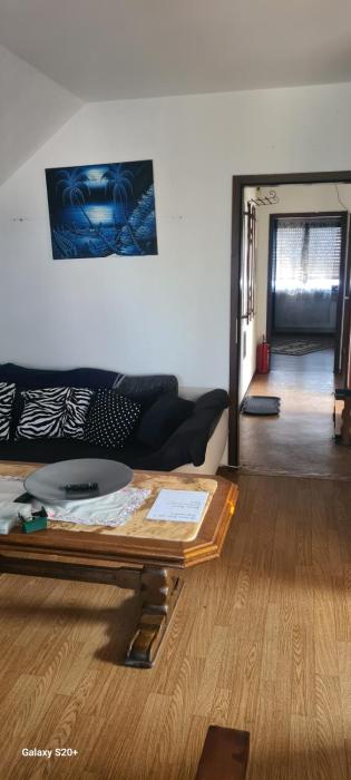 Dachgeschoss Wohnung mit Balkon