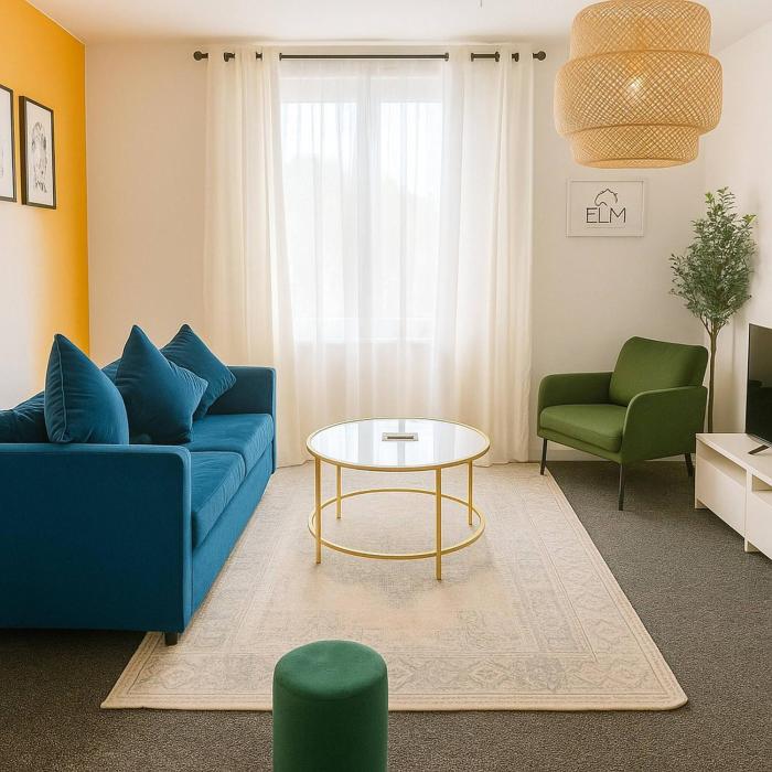 Free Parking Spacious 2 Bedroom Apartment MCR