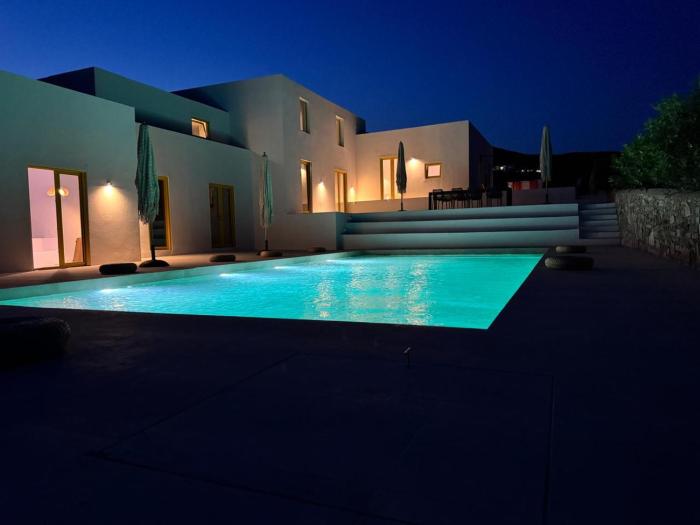 Antiparos Gems
