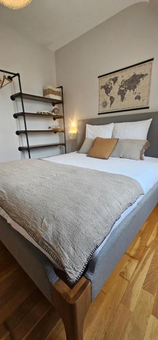 La Maison de pêcheur typique au Guilvinec - A 100 m de la mer - Tout à pied, plage, port, commerces- Wifi inclus - Linge de lit inclus - Jardin clos - En supplément , ménage et serviettes