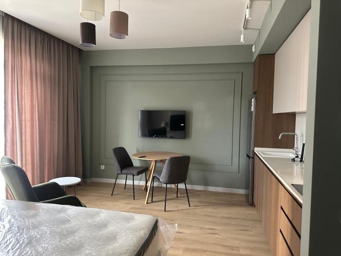 Pearl of Avlabari 4 09B Studio