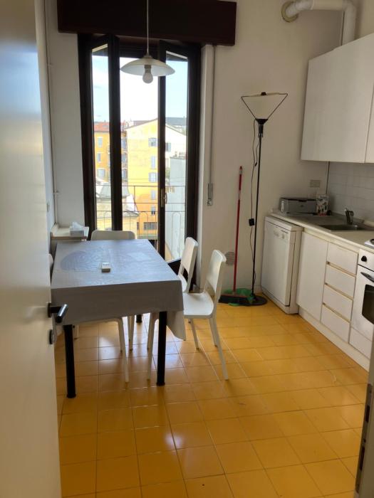 Three rooms and a large terrace