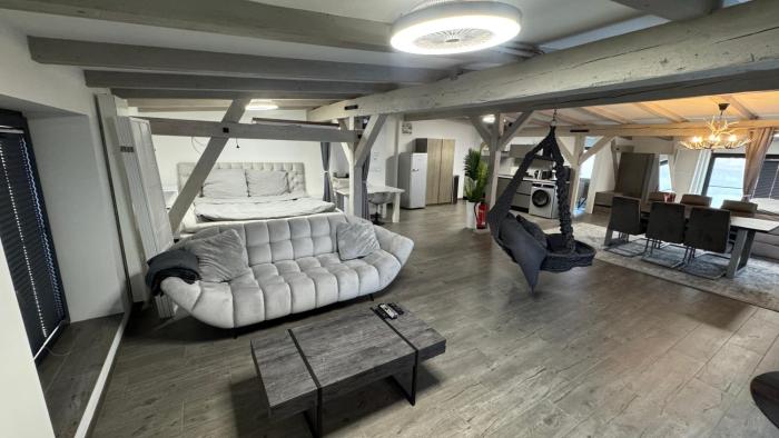 Golden Grey Loft Bahrenfeld Volkspark Hamburg