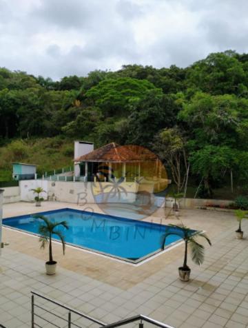 Apartamento no Centro de Bombinhas Próximo a Praia e Comércio em Geral