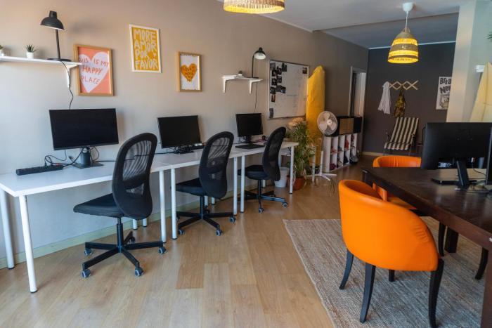 Banama Surfhouse - Coliving Coworking & Yoga