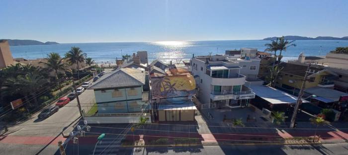 Apartamento com Vista Mar na Zona Central da Praia com 02 Dormitórios