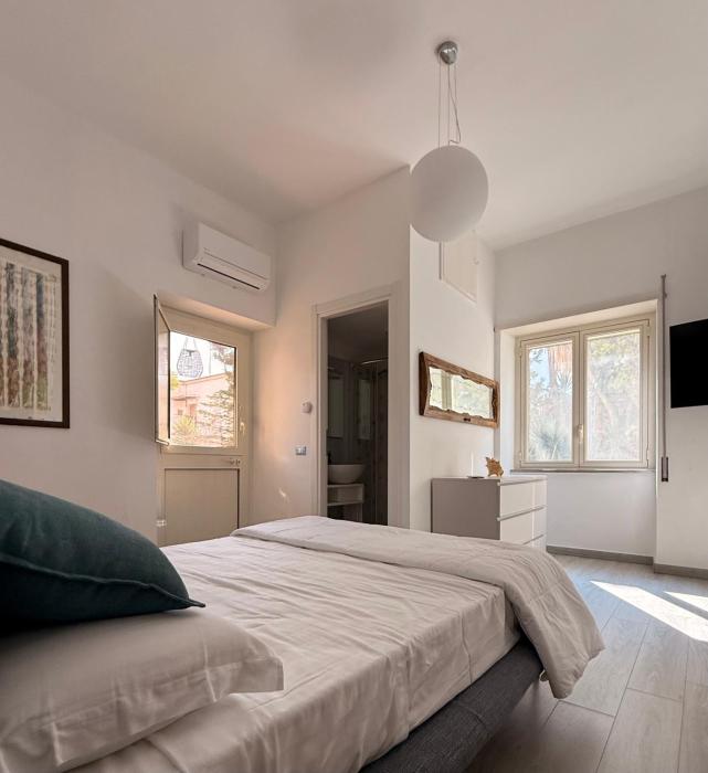 B&B Edda Maison Centralissimo sul Lungomare con Posto Auto e Giardino Privato