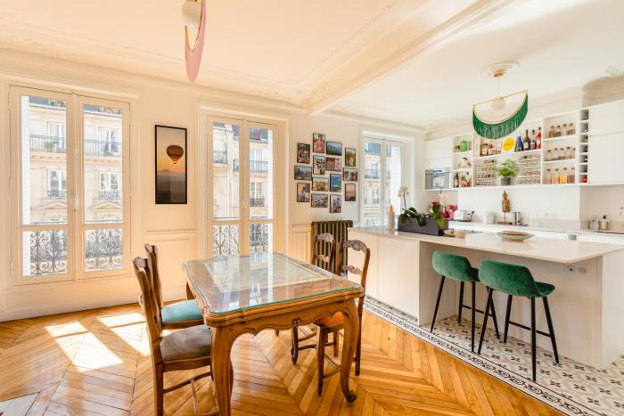 Luxury 1 BR apartment 700ft2 MontorgueilLesHalles