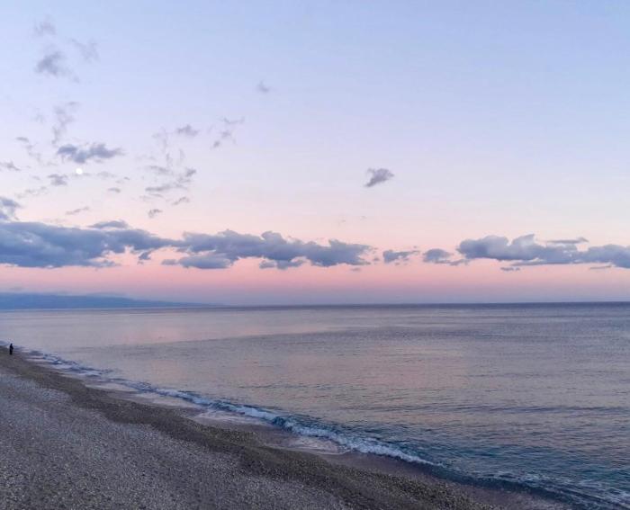 Sulla spiaggia di Letojanni