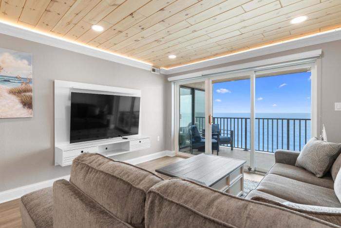 Spectacular Oceanfront Penthouse - Unit 1203